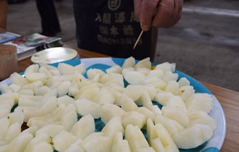 試食