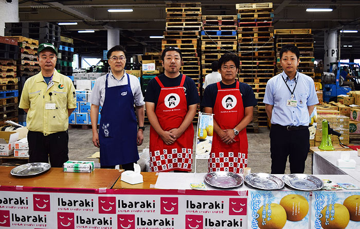 JA常総ひかり八千代地区、幸水梨試食宣伝販売会