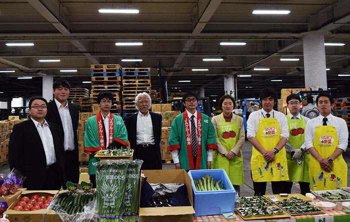 全農とちぎトマト・ニラ・きゅうり試食宣伝販売会